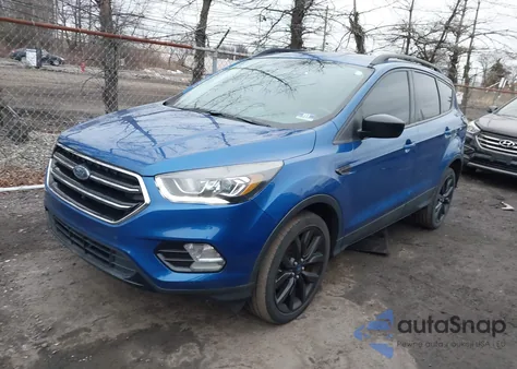 2017 Ford Escape Se из США, поврежденный, VIN 1FMCU9GD8HUE83882